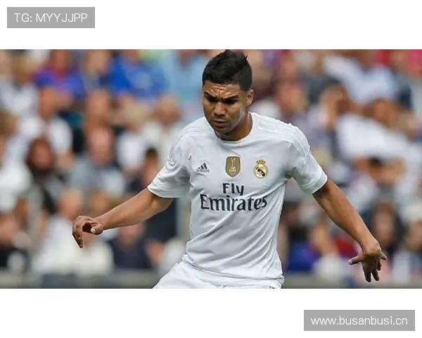 卡马文加 vs 克罗斯:新生代与中场大师的传球组织能力差距解析 卡马文加 vs 克罗斯:新生代与中场大师的传球组织能力差距解析