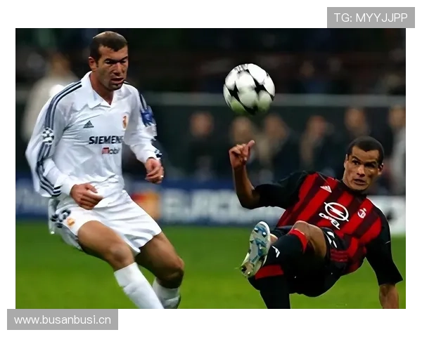 里克尔梅与哈维在中场组织角色下展现分散传球结构与控球倾向差异