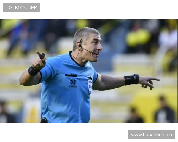 埃琳·安德森赛后直接从包里掏出三片名牌面膜，我连一片都舍不得