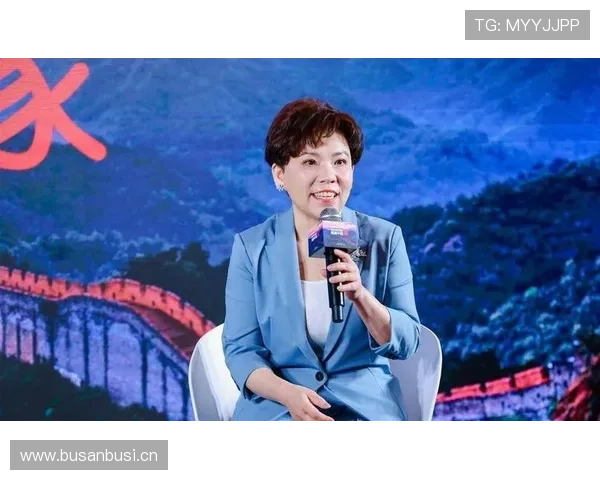 邓亚萍出门全副武装，跟奥运冠军没一毛钱关系？